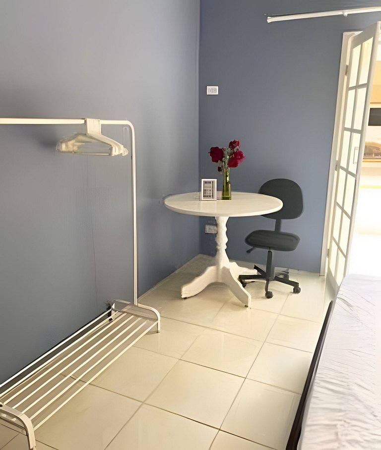 Casa c/ piscina, AC, área gourmet em cond clube