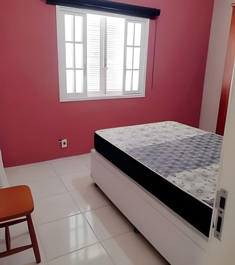 Casa c/ piscina, AC, área gourmet em cond clube