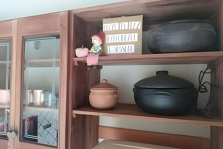 Casa c/ piscina, AC, área gourmet em cond clube